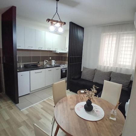 Апартаменты Apartman,, Nina ,, Ягодина Экстерьер фото